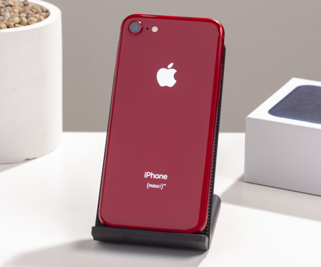 iPhone 8 256 gb Red б/у