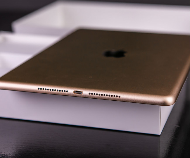 iPad 9.7' (2017)  Wi-Fi, 128gb, Gold б/у