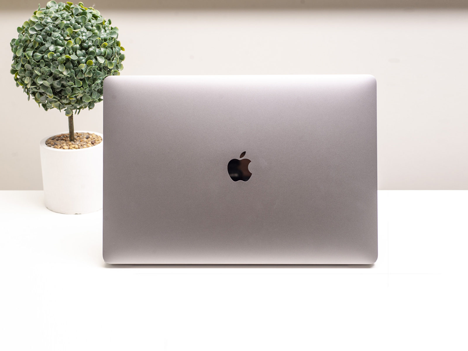  Apple MacBook Pro 15 Space Gray 2018 (MR932) б/у