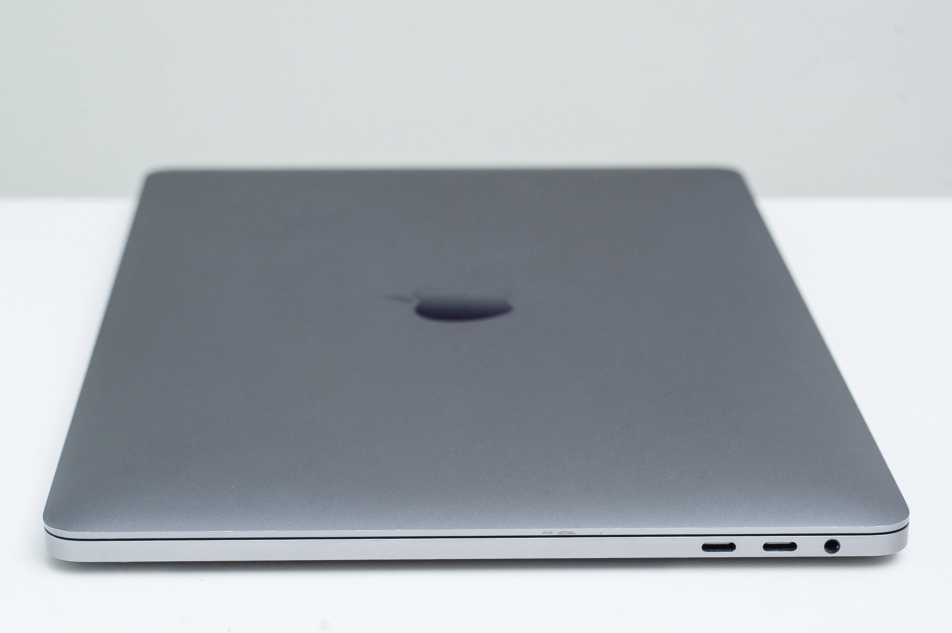 Apple MacBook Pro 13 Space Gray 2017 (MQ002) б/у